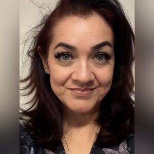 Meet your Posher, Adriana